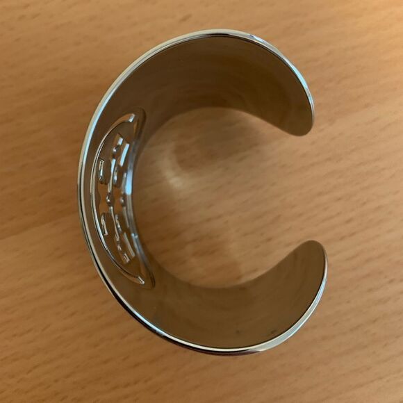TORY BURCH Wide Open Cuff Bracelet Cut Out Logo Polished Finish Silver Tone - Picture 4 of 5